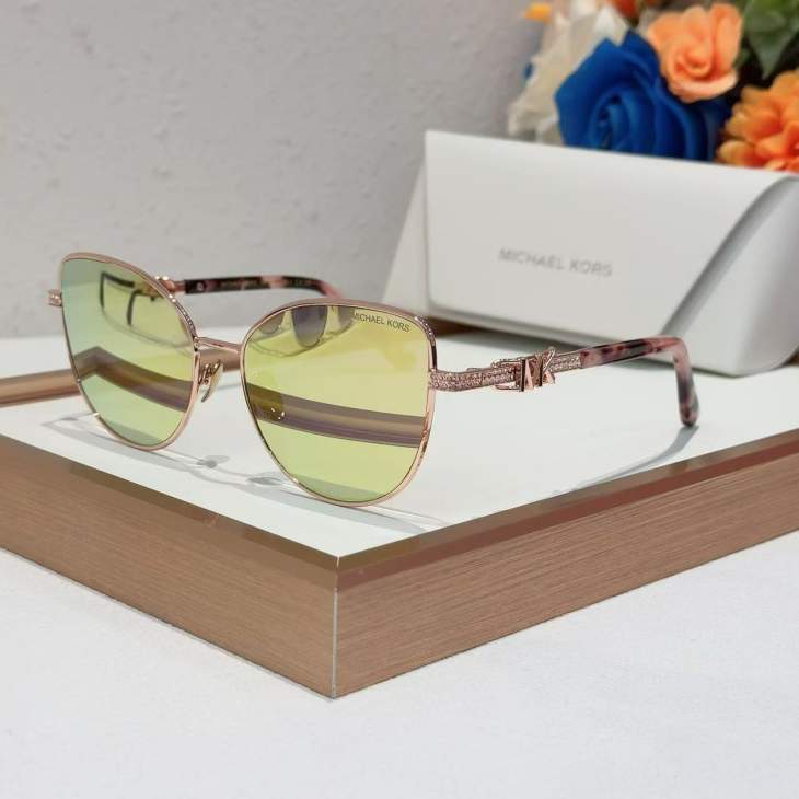 Picture of Michael Kors Sunglasses _SKUfw74775180fw